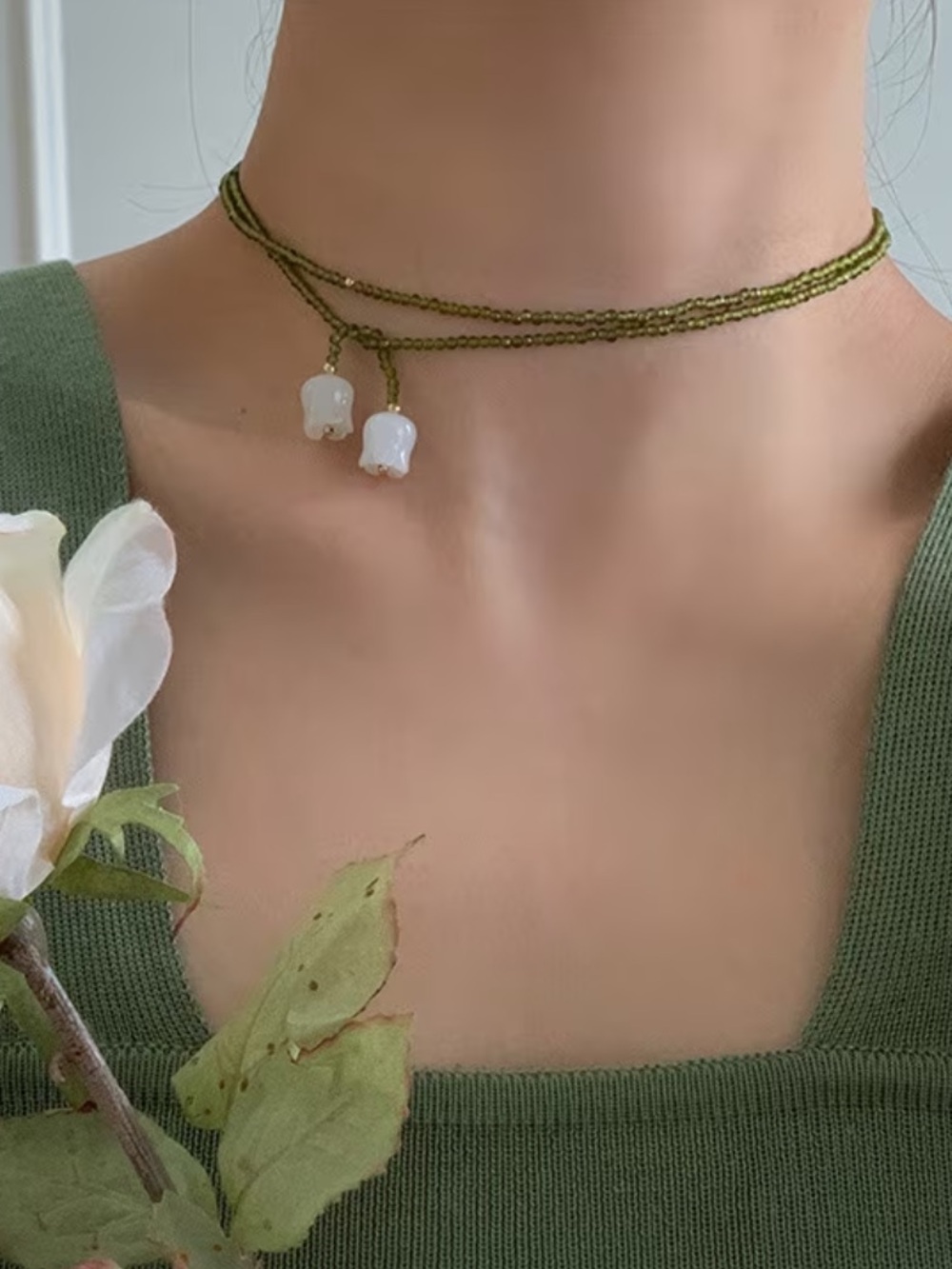 French Style Retro Olive Green Beaded Choker with Lily of the Valley Pendant